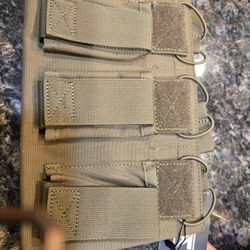 Tactical Triple Magazine Holder