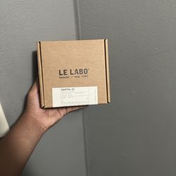 Le labo Santal 33