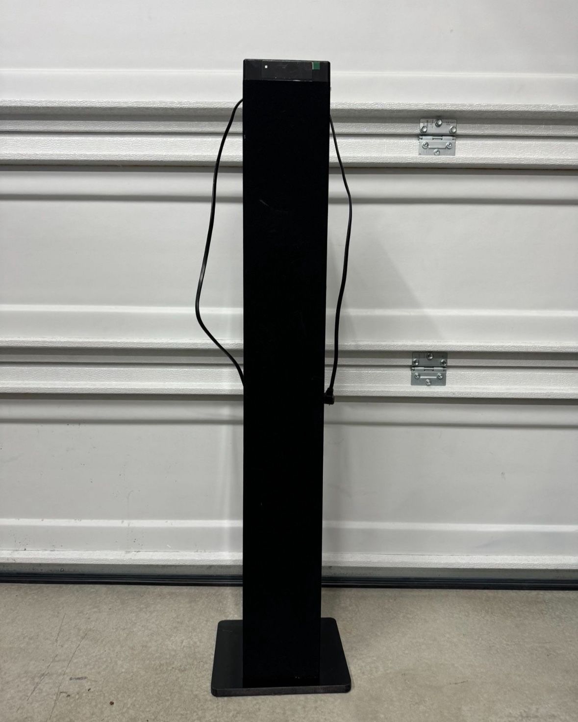 Innovative Technology Slim Bluetooth Tower Speaker