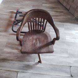 Antique Swivel Oak St Louis Chair 1920s Era 