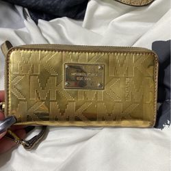 Michael Kors Gold Wallet