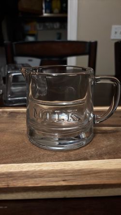 Kitchen sugar ,milk and butter glass containers hearth & hands brand