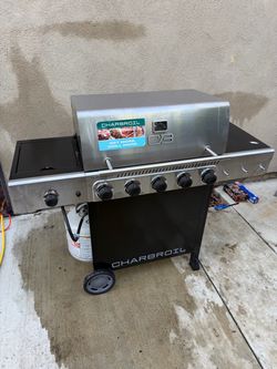 Char-Broil Performance Gas Grill