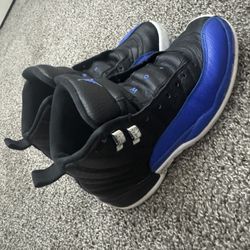 Air Jordan 12 Retro “Black / Game Royal”
