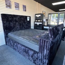 King Size TV Lift Bedframe. 🚚WE DELIVER🚚