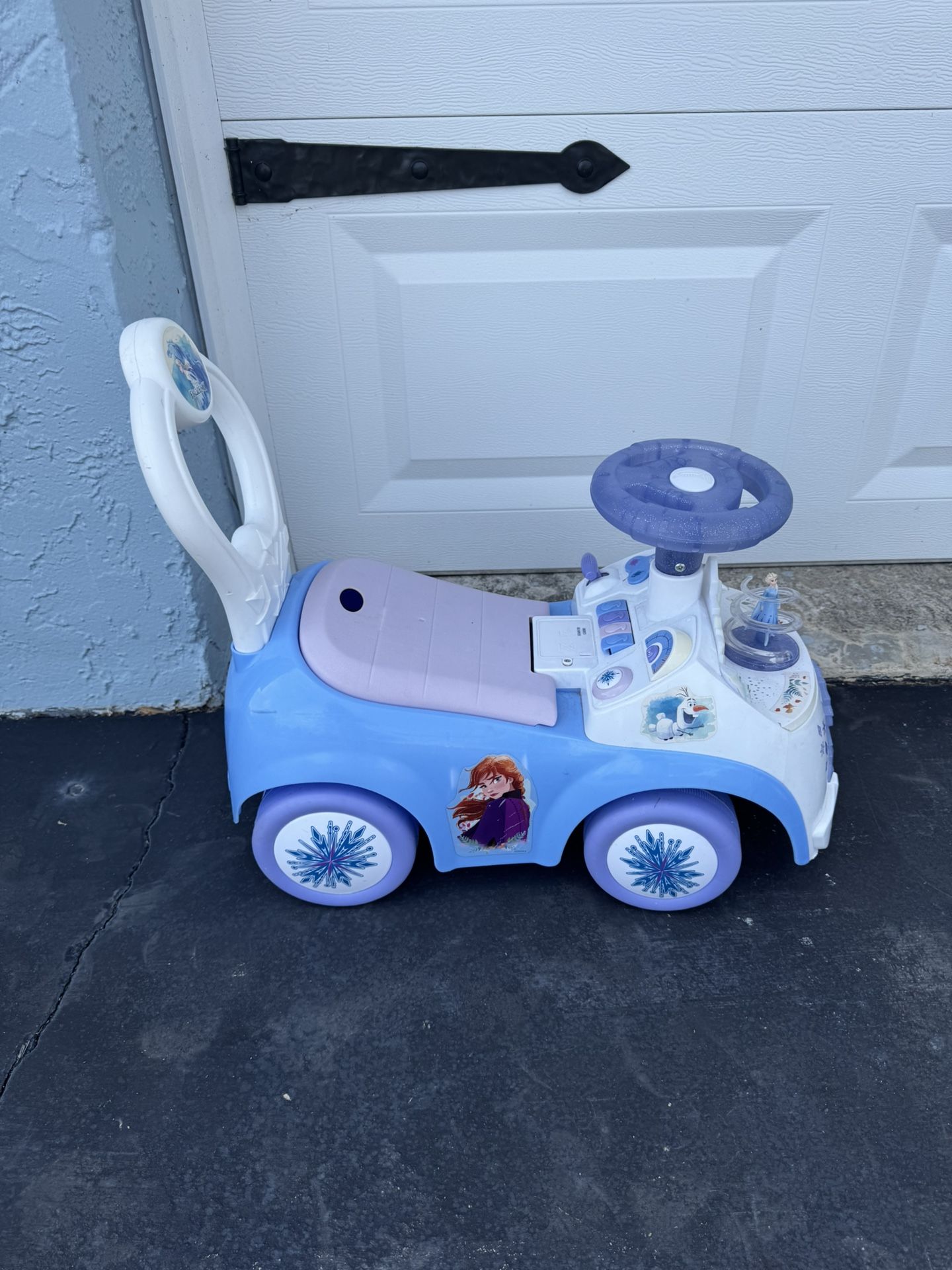 Frozen ride on toy , Lights N' Sounds: Ride-On - Frozen 2 - Disney Foot to Floor Activity Vehicle, Interactive Push & Pull Toy Car, Toddlers, Ages 12