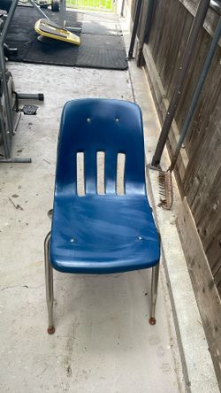 Heavy Duty Chairs 5 Each Or 5 For 20 Good Condition