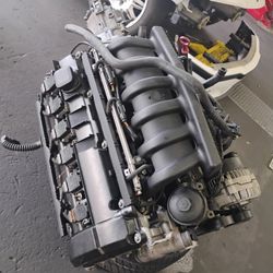 M50b28 Engine And Transmission 