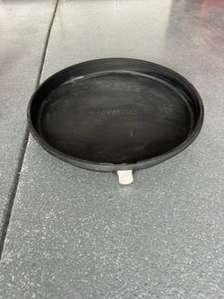 Hot water heater overflow tub