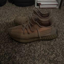 Yeezy V2