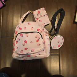 Strawberry Bagpack