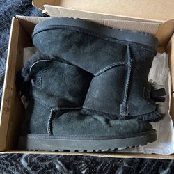 Black Ugg Boots