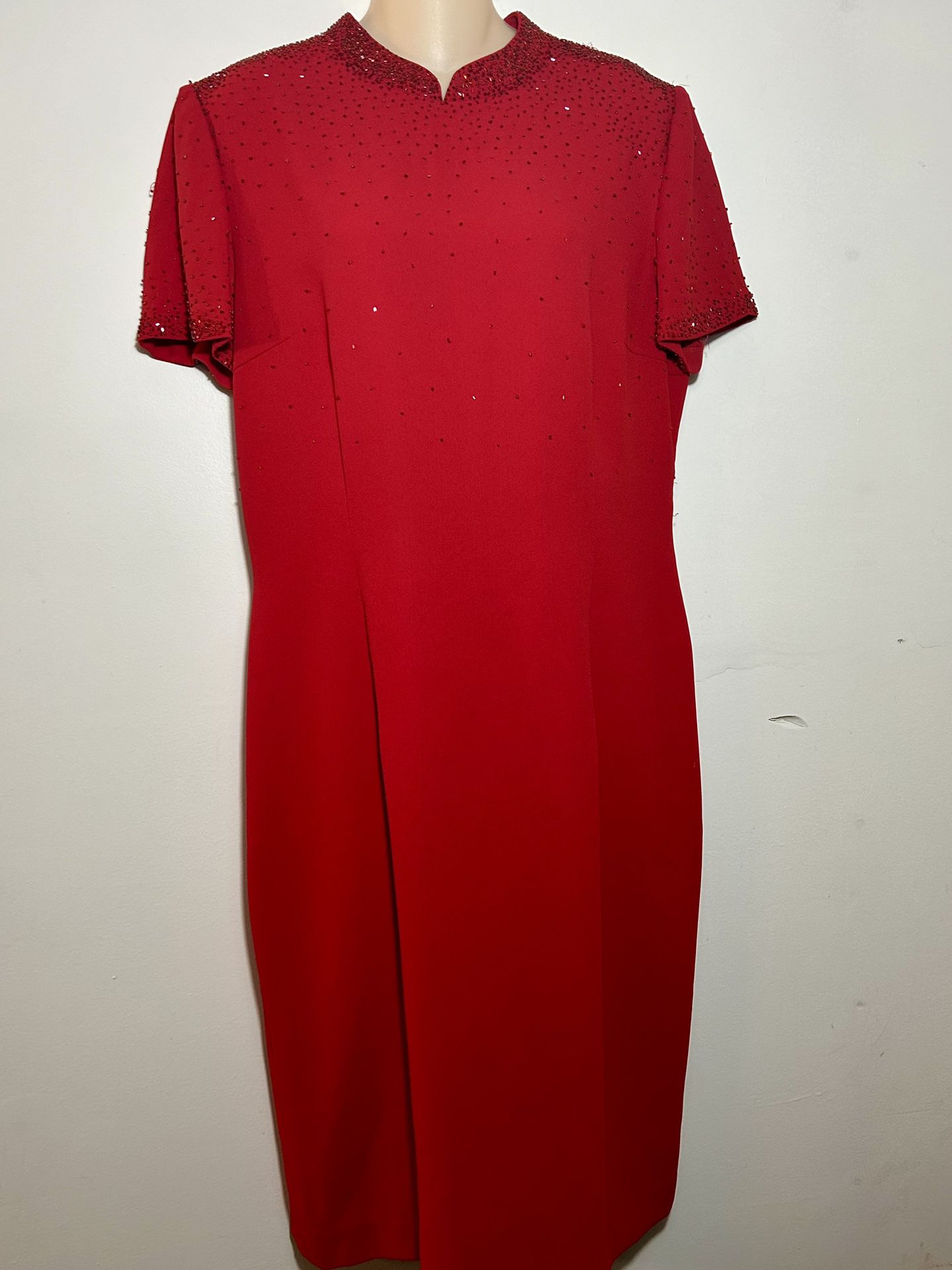 Women's red dress.Donna Morgan.Size 12. $50.