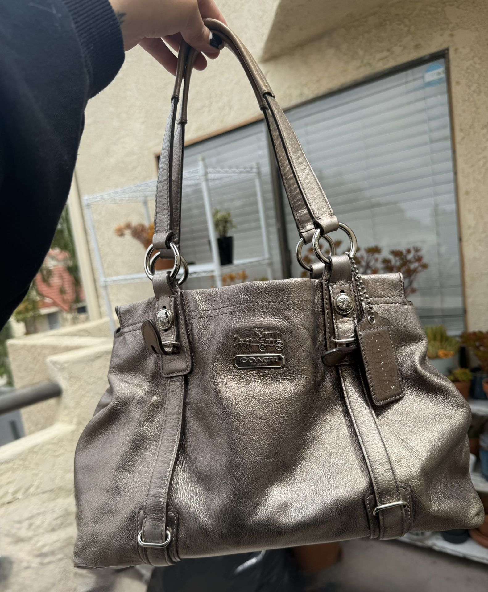 Coach Mia Carryall
