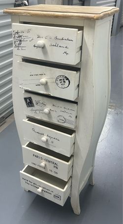 Vintage-style 6-drawer  lingerie chest!