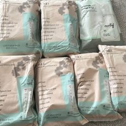 820 Storage Bags 