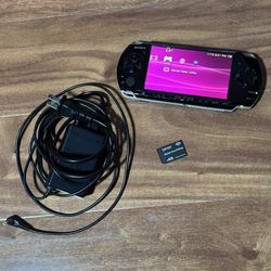 Sony psp 3000 with charger and 4gb memory card 
