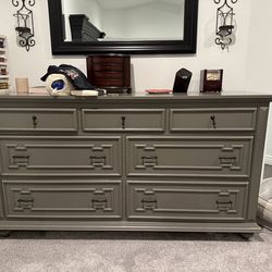 Big garage sale - downsizing and moving