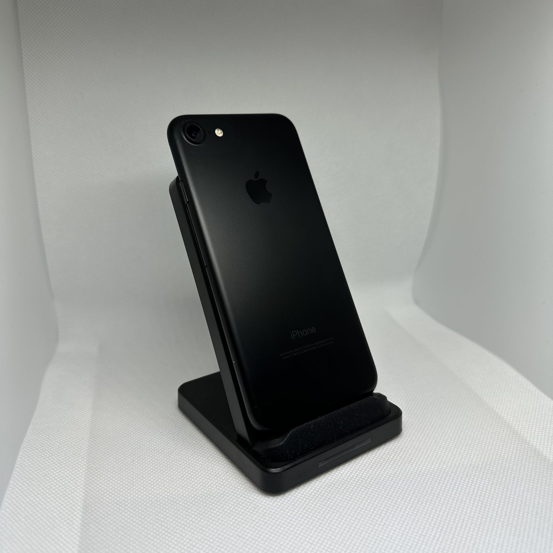Apple iPhone 7 Black 32G