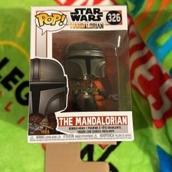 Funko POP! Vinyl Star Wars: The Mandalorian: The Mandalorian Figure #326 Pop