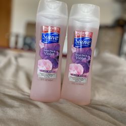 Suave Esssentials:sweet Pea And Violet Body Wash