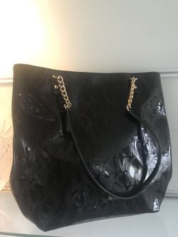 Michael Kors Patent Black summer/spring handbag with gold hardware