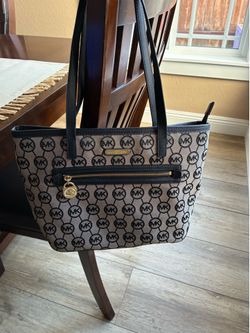 MK purse