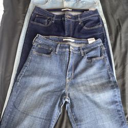 Levi’s Size 32 Wonmen 