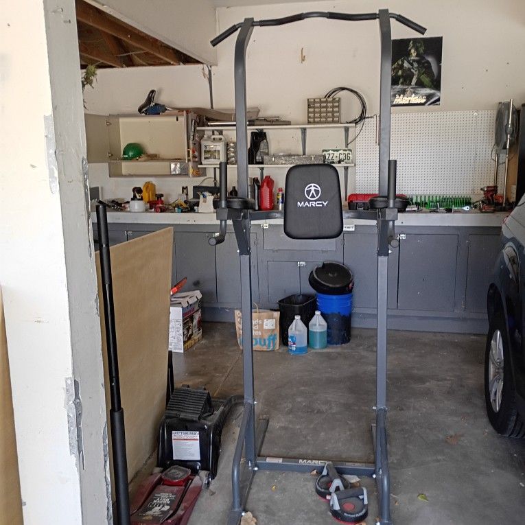 Pull Up Bar