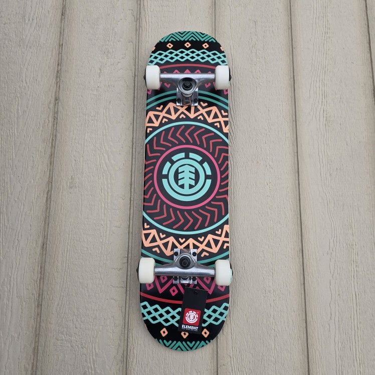 ELEMENT SKATEBOARD SIZE 7.75