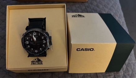 New Casio Pro Trek 51.5mm Black Stainless Steel Case Black Silicone PRW6600Y-1A9