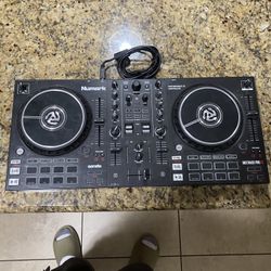 Numark Mixtrack Pro Fx