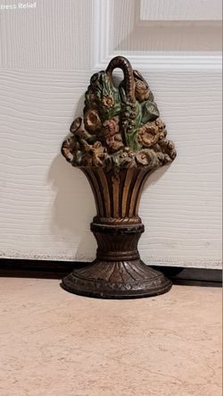 Antique Cast Iron Flower Basket Doorstop #1403 Original Paint