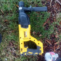 Dewalt DCH133 20v brushless  rotary hammer