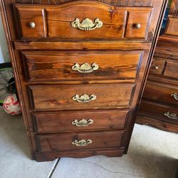 Dresser Set