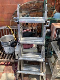 Foldable ladder