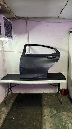 Lexus ES (contact info removed)-2025 Door Shell (Right, Rear). Rear door OEM