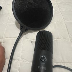 Microphone 