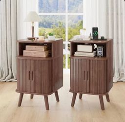 2PC Regar Fluted Nightstand with Charging Station brown