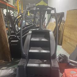 1200