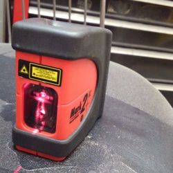 Laser pointer level