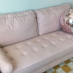 Pink Couch need gone asap