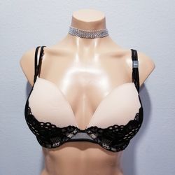 New Victoria's Secret Very Sexy push up bra 32DDD New with tags