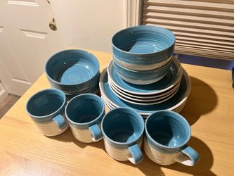 Ceramic dish set