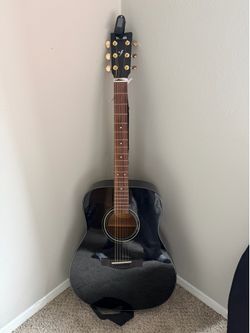Yamaha Acoustic Guitar (case, tuner, picks)
