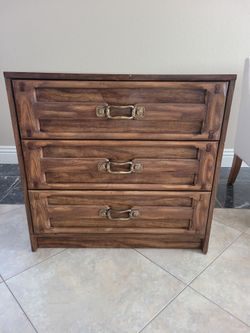 3 drawer chest