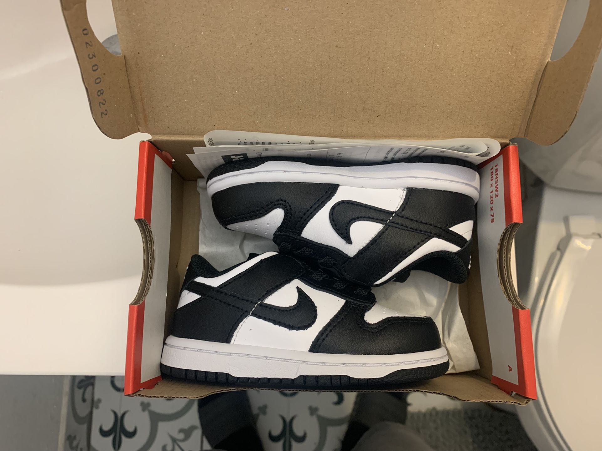 Ds Nike Air Dunk Low Panda Size 6c