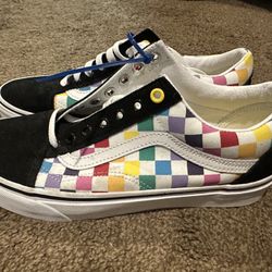 Vans classic old skool checker rainbow men’s 9 womens 10.5