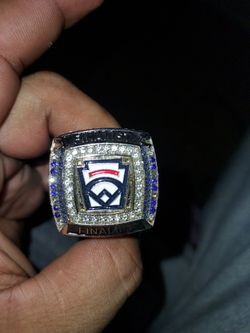 Finalist baseball ring