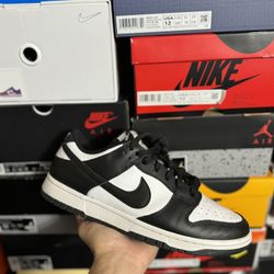 Nike Dunk Low Panda size 10 VNDS